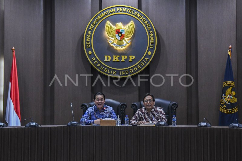 Dkpp Terima Aduan Masyarakat Antara Foto