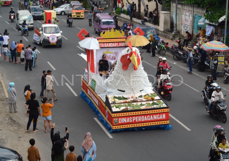 Pawai Kendaraan Hias HUT Kota Bandar Lampung ANTARA Foto