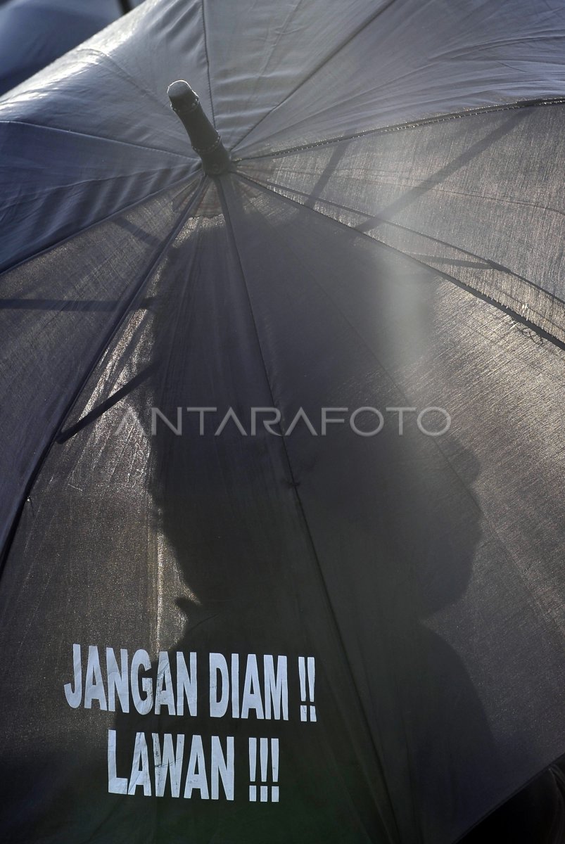 AKSI KAMISAN ANTARA Foto