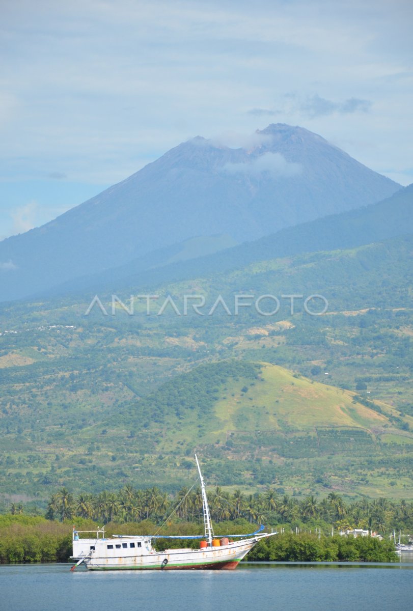 Jalur Pendakian Rinjani Antara Foto