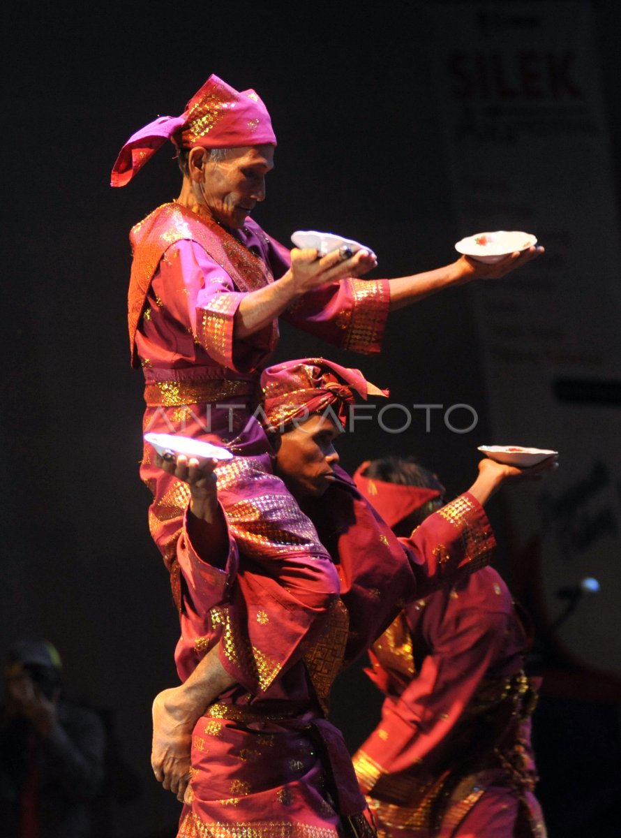 SILEK ART FESTIVAL ANTARA Foto