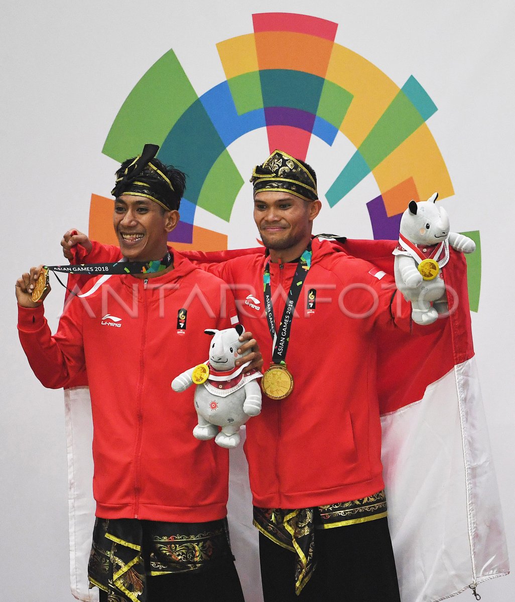 MEDALI EMAS PENCAK SILAT SENI GANDA PUTRA INDONESIA | ANTARA Foto