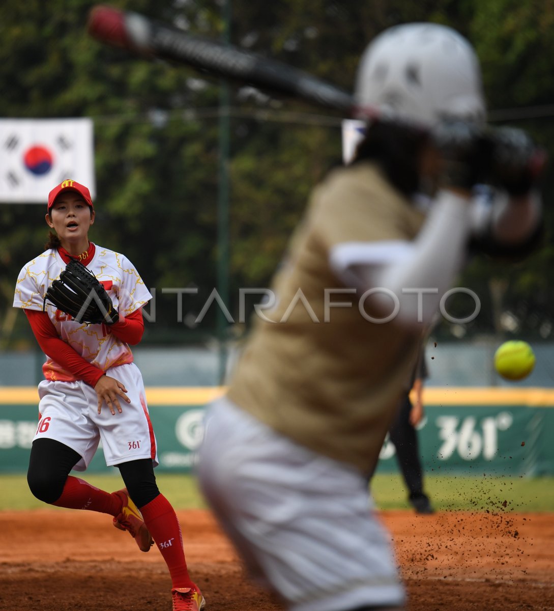 SOFTBALL- CHINA VS JEPANG | ANTARA Foto