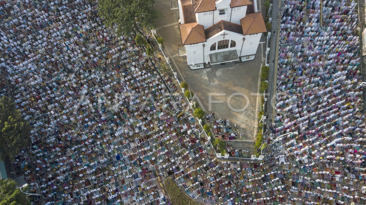 SHALAT IDUL FITRI DI JATINEGARA