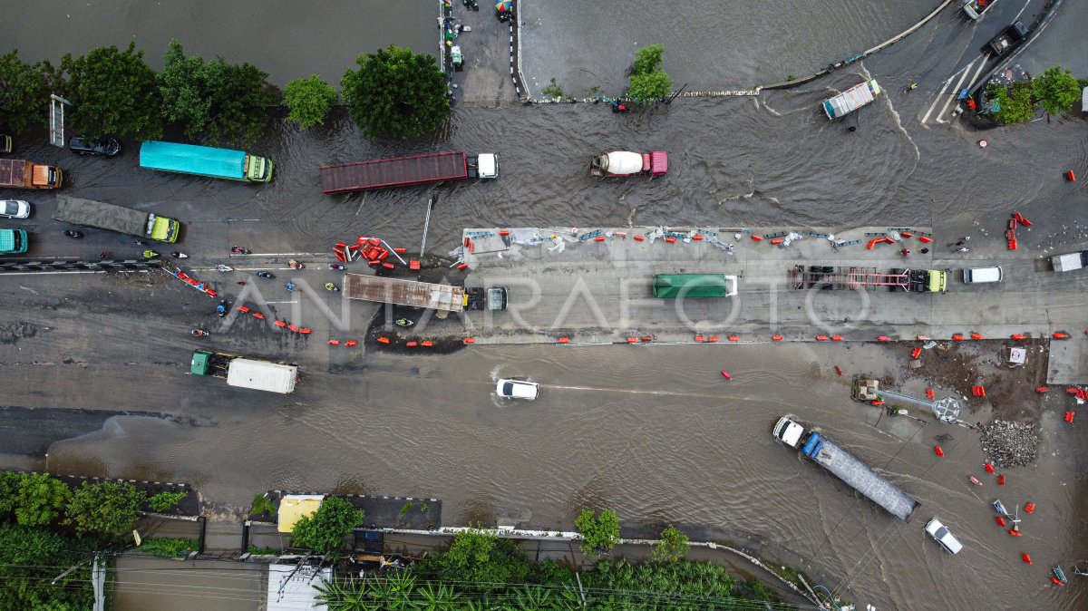 Banjir Di Jalur Pantura Semarang | ANTARA Foto