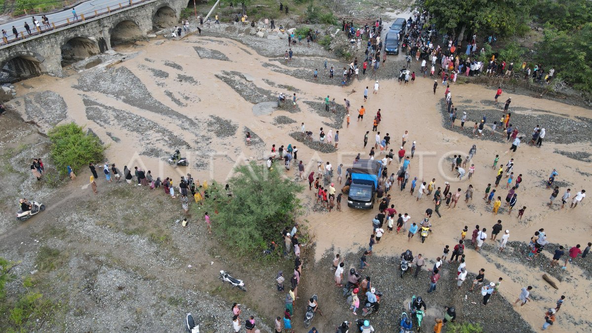 JALUR MUDIK DI PALU TERPUTUS
