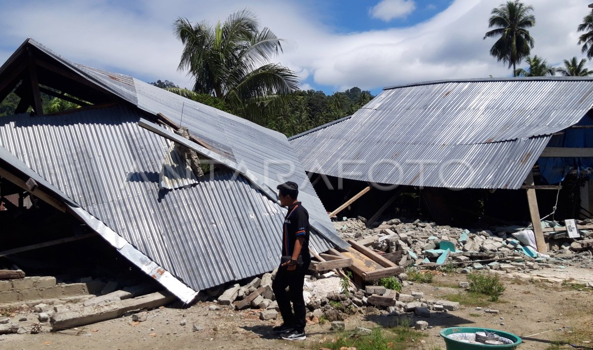 BANGUNAN RUSAK AKIBAT GEMPA | ANTARA Foto