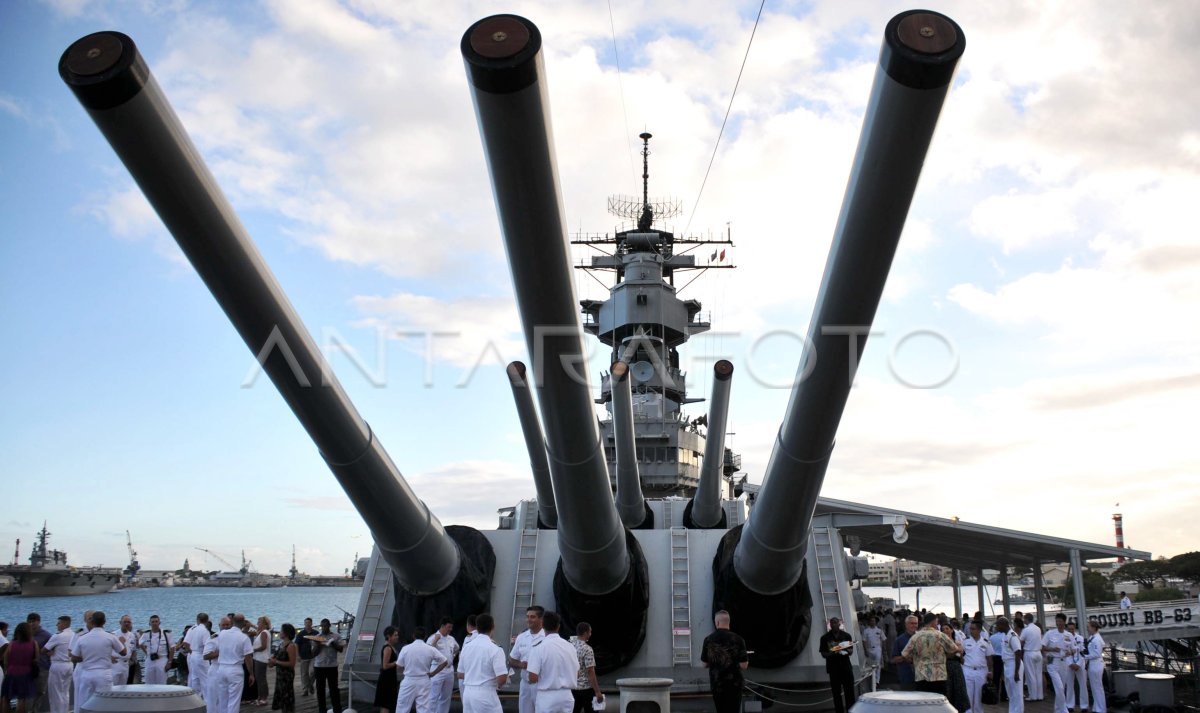 Monumen Kapal Perang Uss Missouri Bb Antara Foto