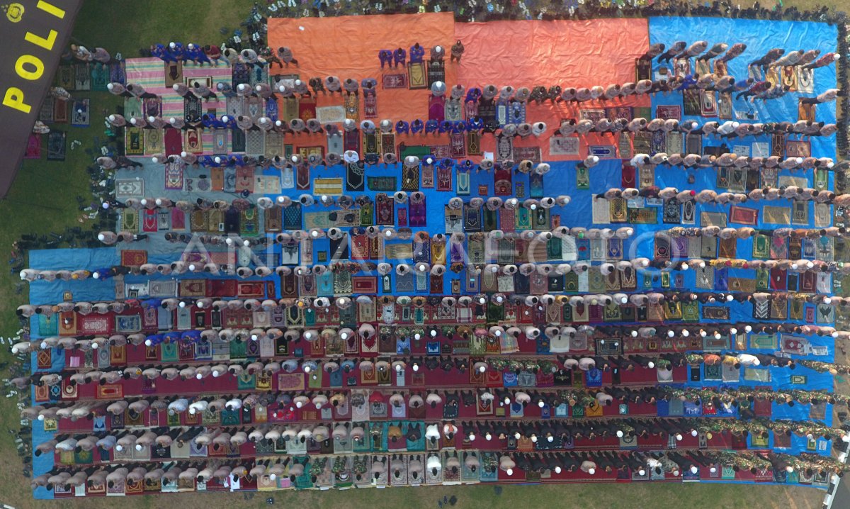 Shalat minta hujan di Palembang