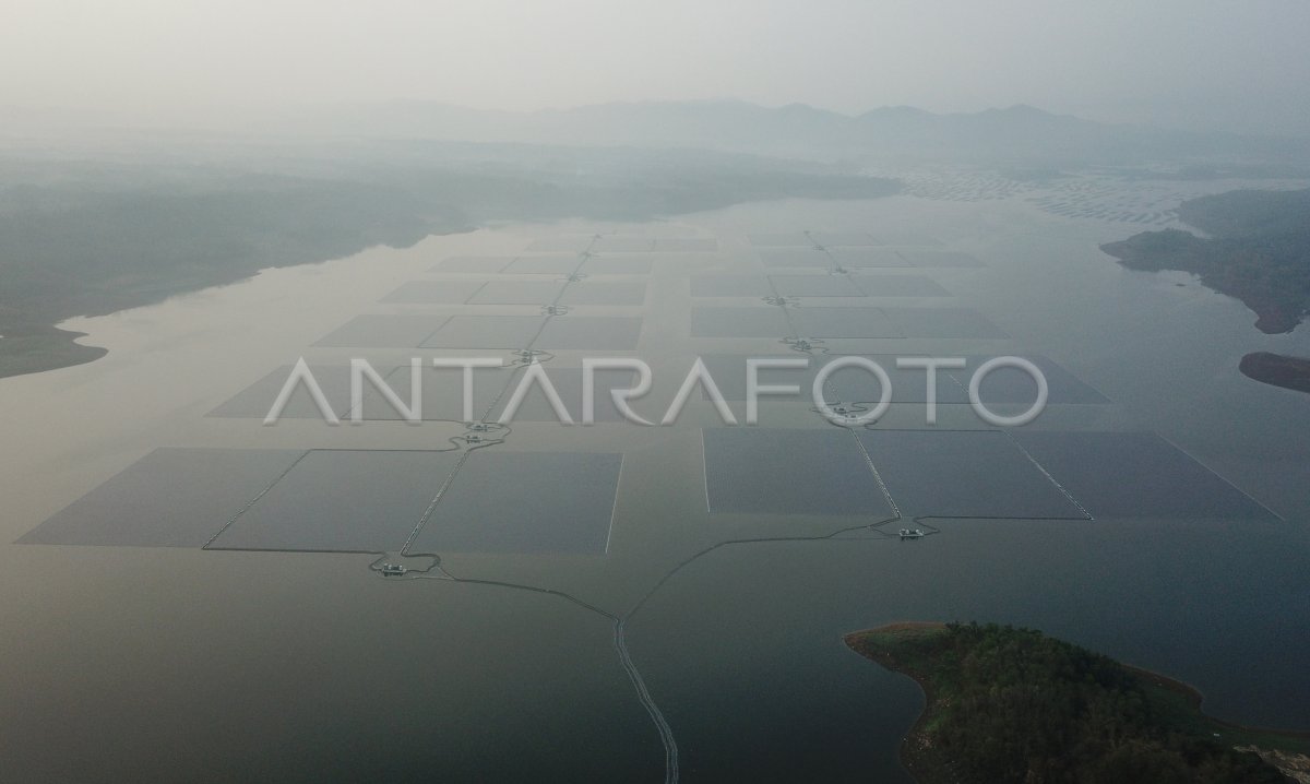 PLTS Terapung Cirata beroperasi