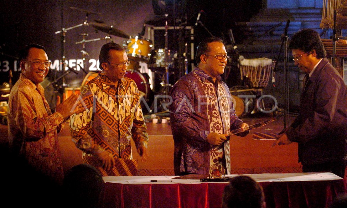 PENGHARGAAN VIY 2008