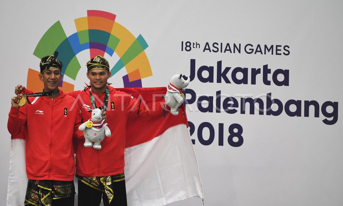 MEDALI EMAS PENCAK SILAT SENI GANDA PUTRA INDONESIA | ANTARA Foto