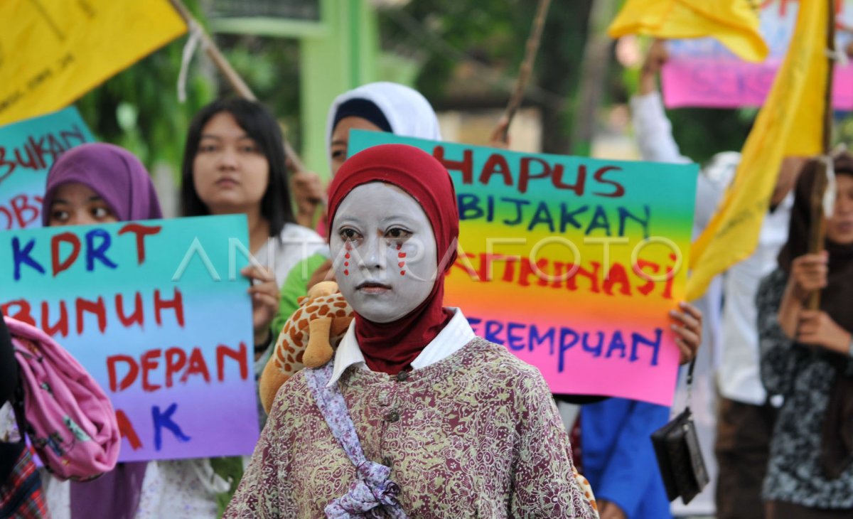 HARI ANTI KEKERASAN PEREMPUAN | ANTARA Foto