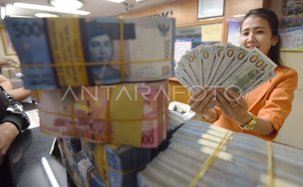 PELEMAHAN NILAI RUPIAH | ANTARA Foto