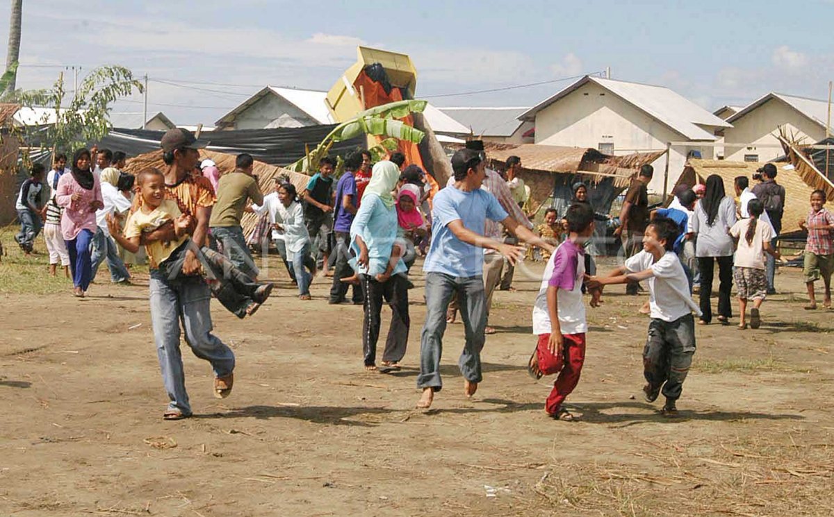 SIMULASI TSUNAMI