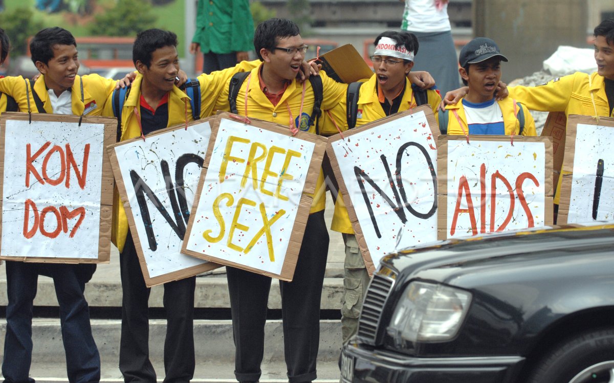 HARI AIDS | ANTARA Foto