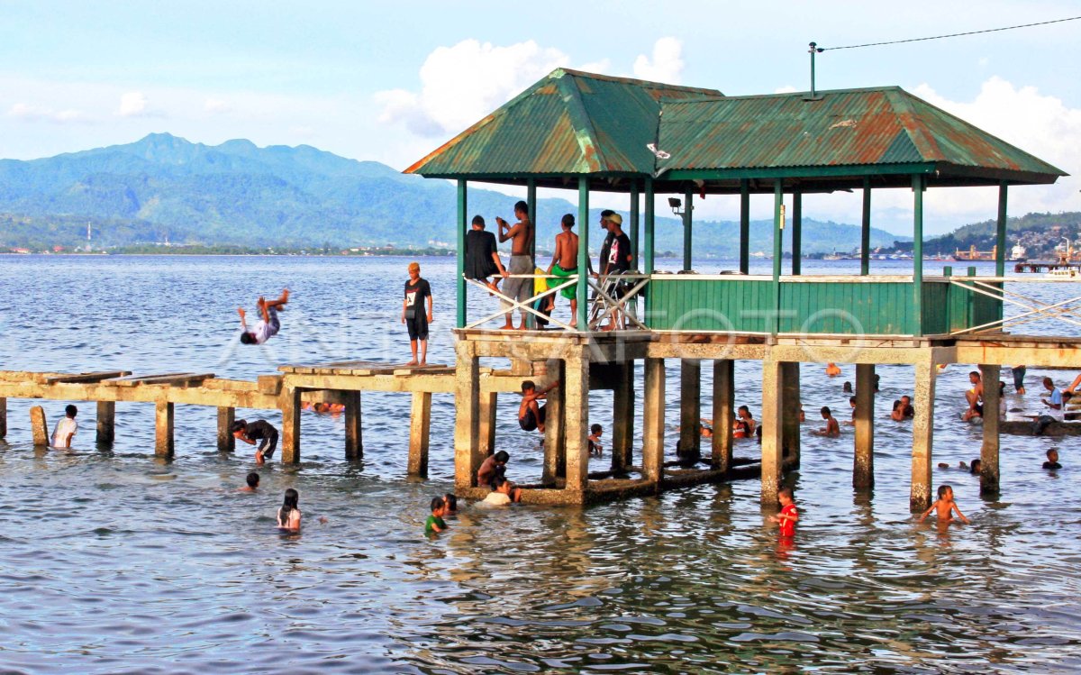 WISATA PANTAI | ANTARA Foto