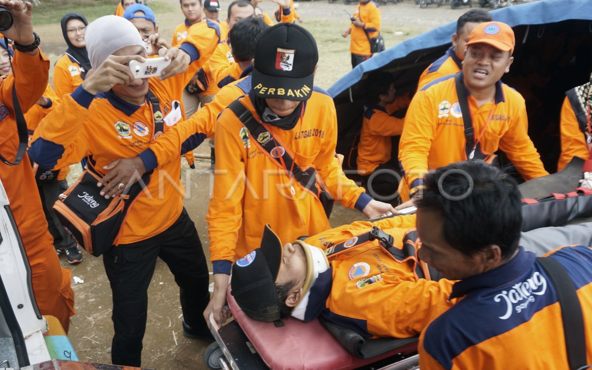 LATIHAN GABUNGAN PENANGANAN BENCANA | ANTARA Foto