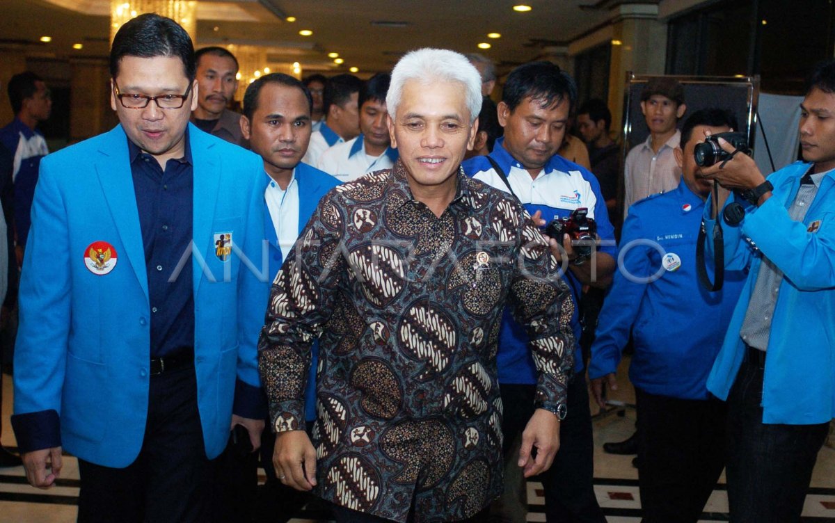 Membentuk Komunitas Wirausaha Pemuda Desa Tanjungsari