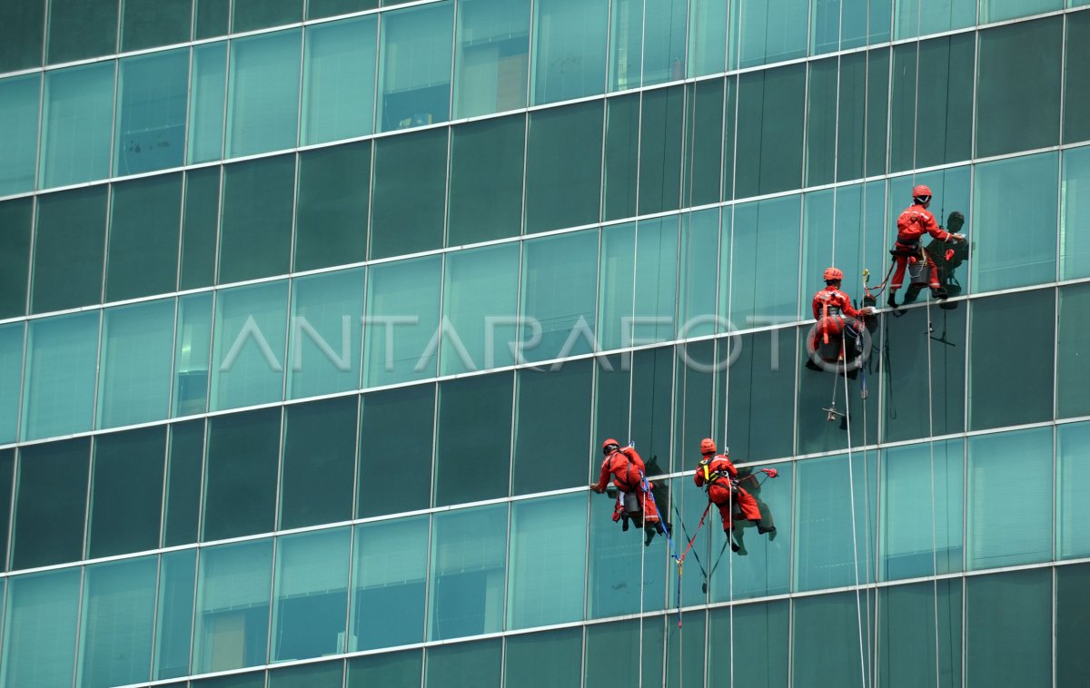 KESELAMATAN KERJA | ANTARA Foto