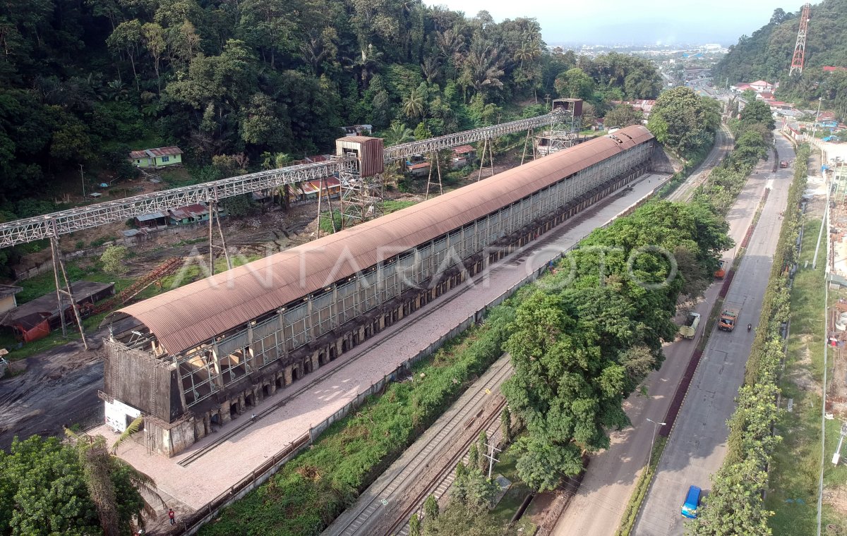 Pembenahan Warisan Budaya Dunia Antara Foto