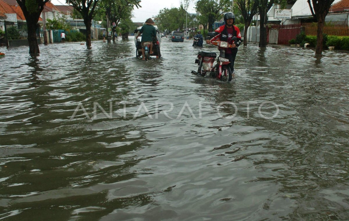 BANJIR SEMARANG | ANTARA Foto