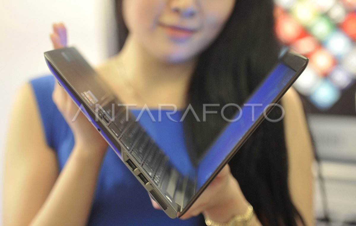 NOTEBOOK ULTRATHIN PERTAMA DI INDONESIA ANTARA Foto