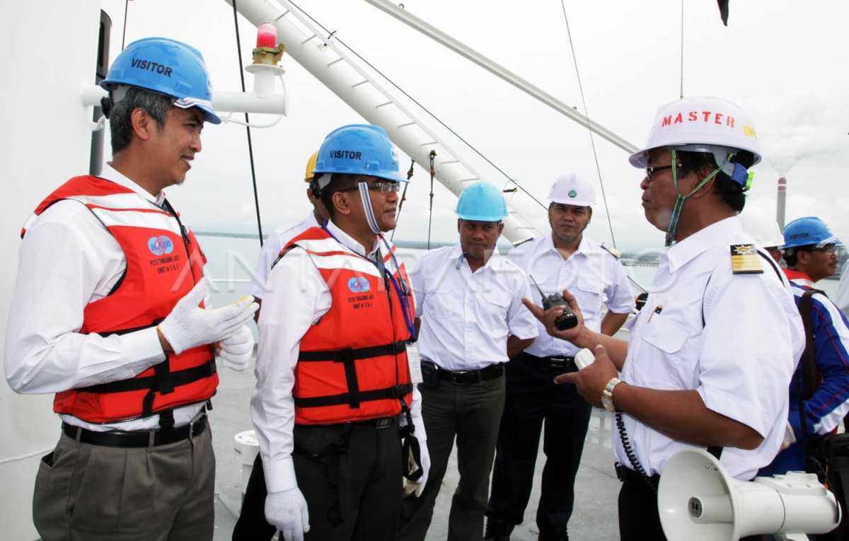 PERESMIAN KAPAL ANTARA Foto