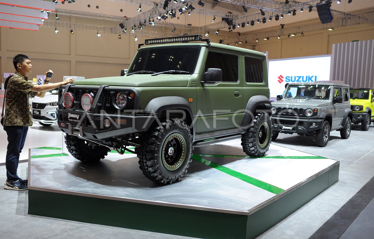SUZUKI JIMNY GENERASI KEEMPAT | ANTARA Foto