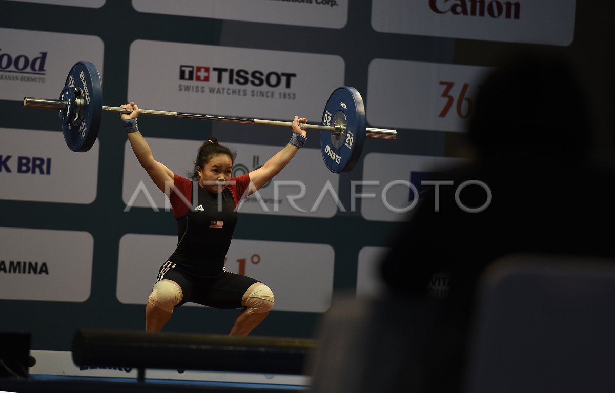 Angkat Besi Putri 58 Kg Antara Foto