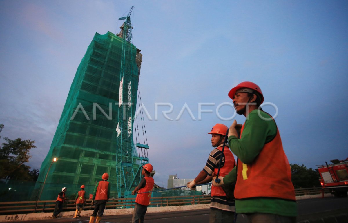 PEROBOHAN GEDUNG TUA BINTARO | ANTARA Foto