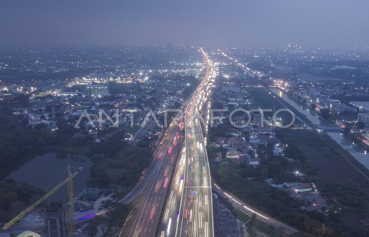 TOL LAYANG JAPEK II BEROPERASI | ANTARA Foto