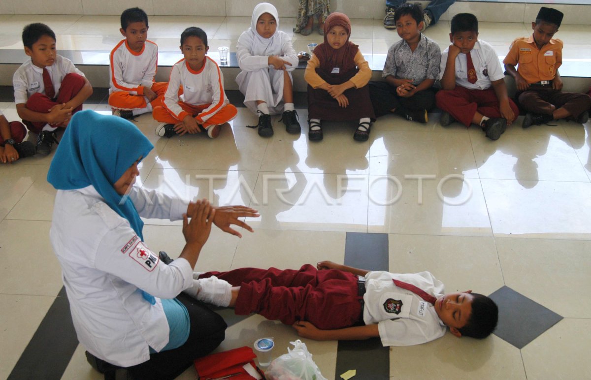 PENDIDIKAN BENCANA | ANTARA Foto