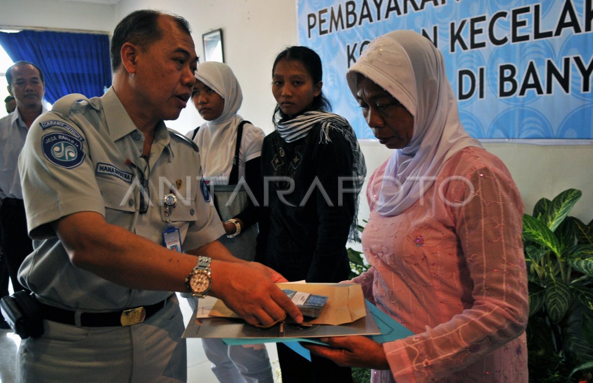 SANTUNAN JASA RAHARJA | ANTARA Foto