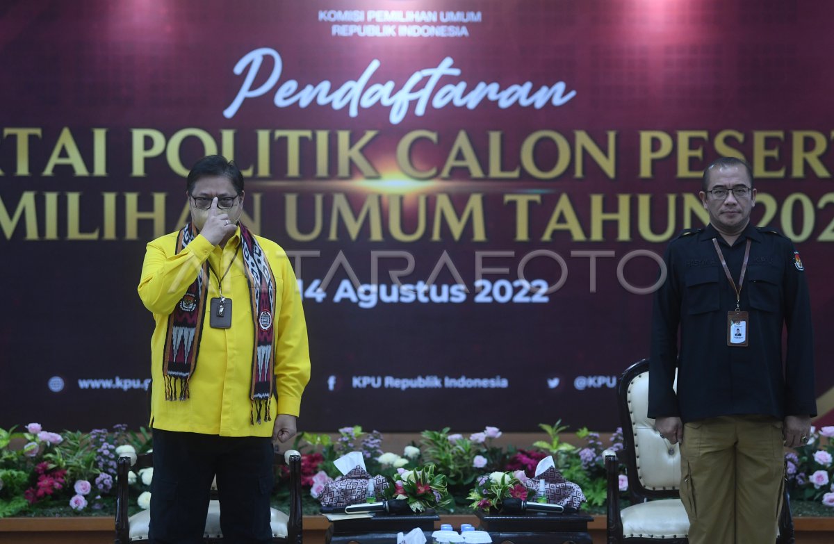 GOLKAR MENDAFTAR PEMILU 2024 | ANTARA Foto