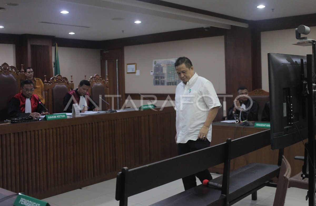 Sidang Lanjutan Kasus Suap Dana PEN Kabupaten Muna | ANTARA Foto