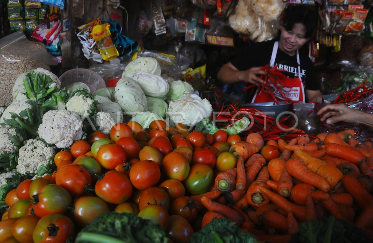 Harga Sayuran Naik Antara Foto