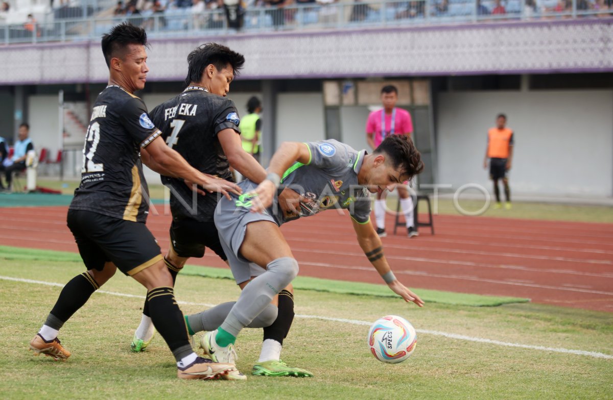 Dewa United bermain imbang dengan Persebaya Surabaya