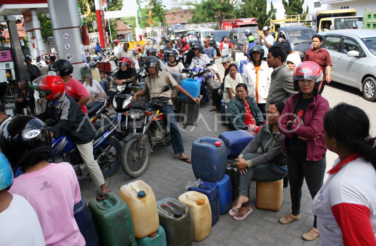 PERTAMINA NORMALISASI DISTRIBUSI BBM | ANTARA Foto