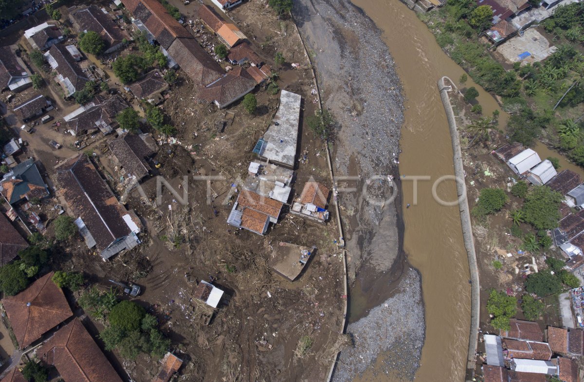 LOKASI TERDAMPAK BANJIR BANDANG GARUT | ANTARA Foto