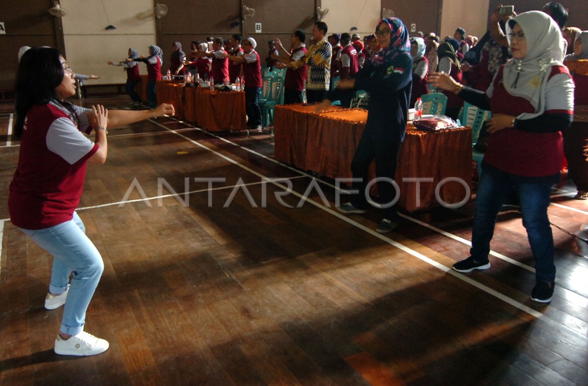 Sosialisasi Gerakan Masyarakat Hidup Sehat Antara Foto