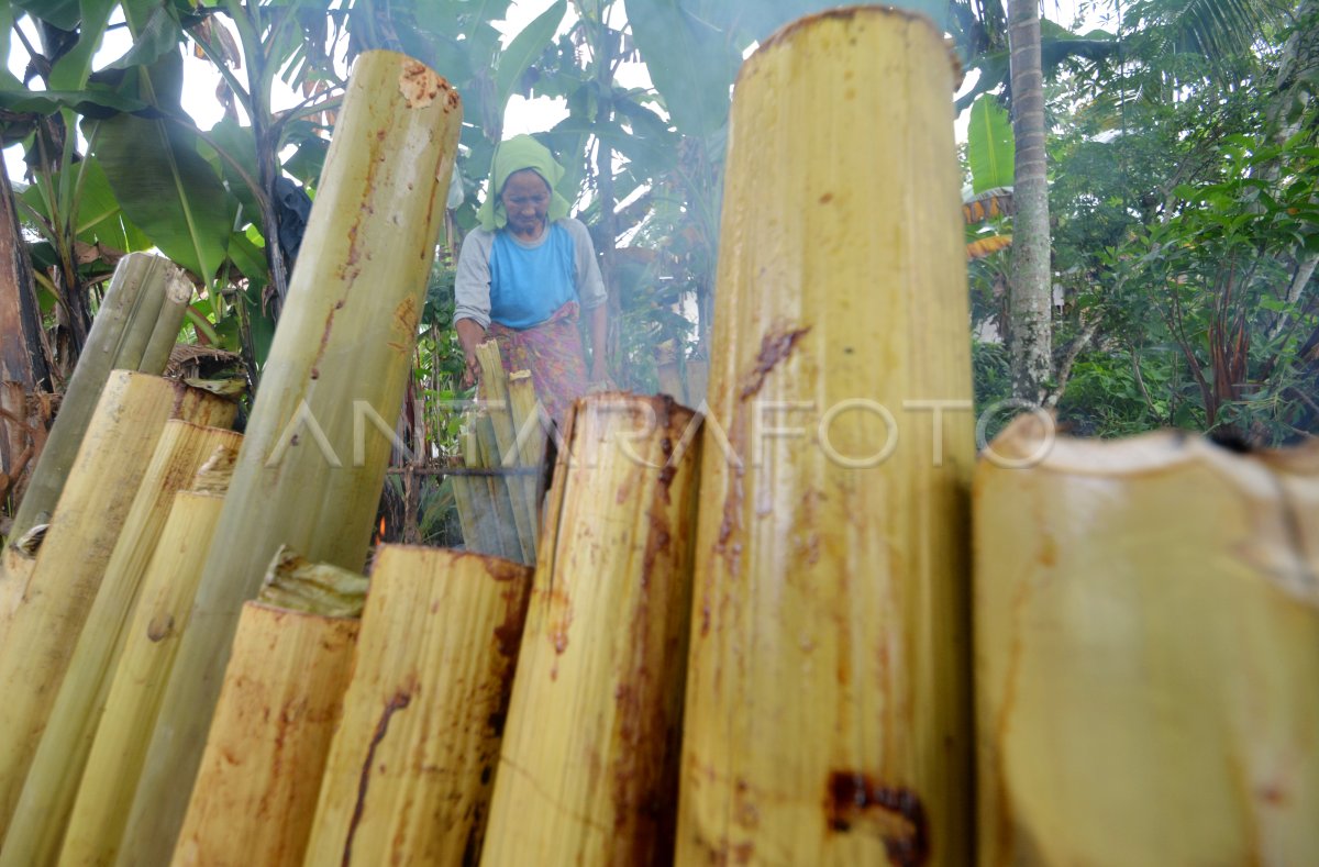 Tradisi Malamang Jelang Lebaran Antara Foto