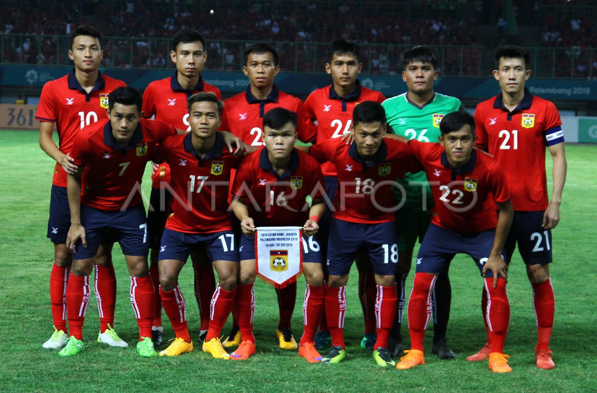 SEPAK BOLA INDONESIA VS LAOS | ANTARA Foto