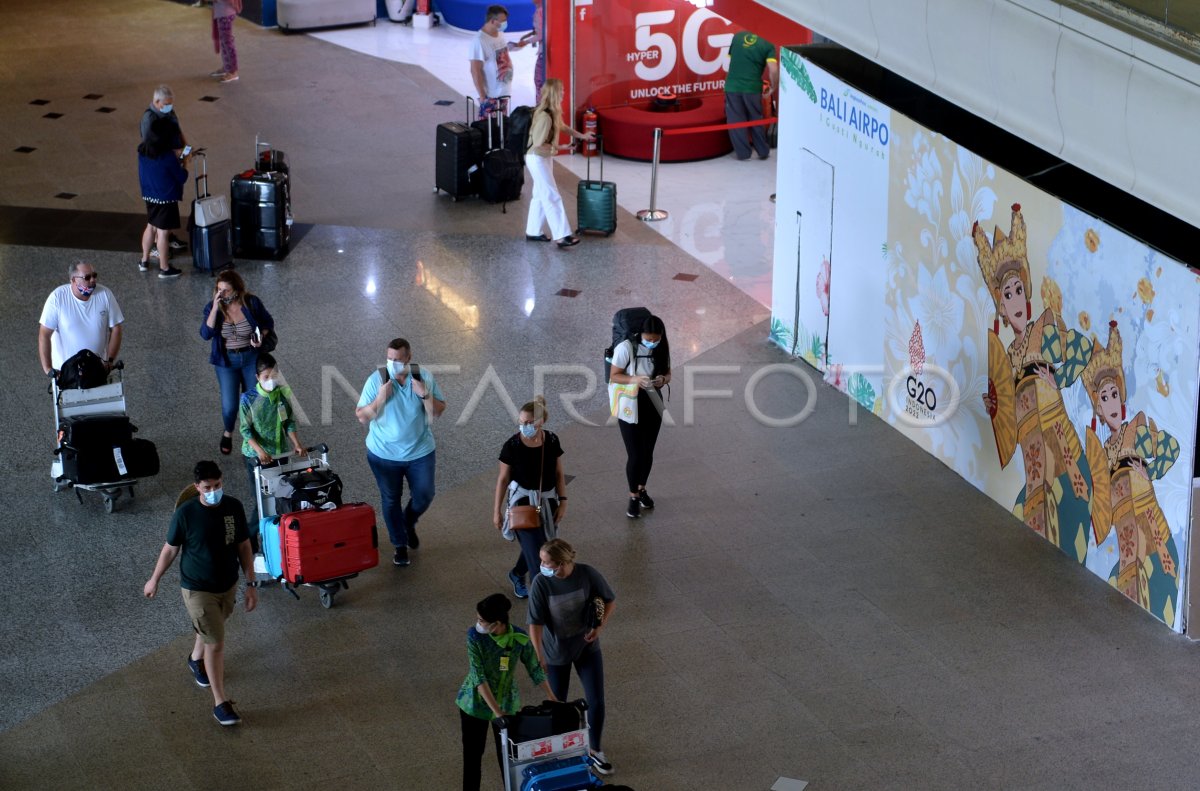 PENERBANGAN INTERNASIONAL BANDARA BALI | ANTARA Foto