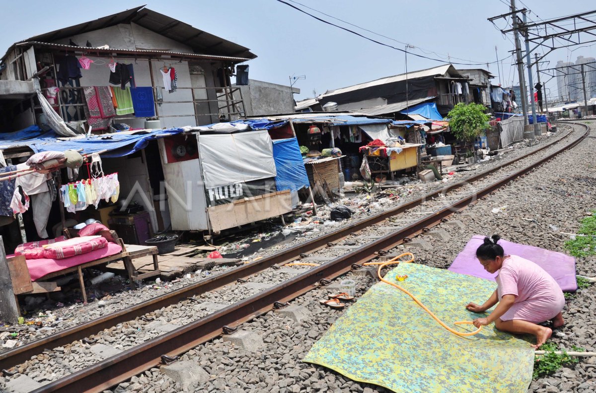 Penataan Pemukiman Kumuh Antara Foto