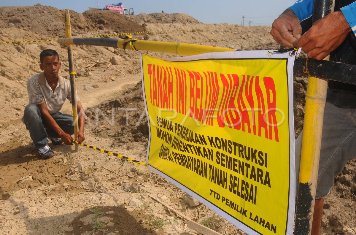 Demo Ganti Rugi Lahan Tol Solo Kertosono Antara Foto