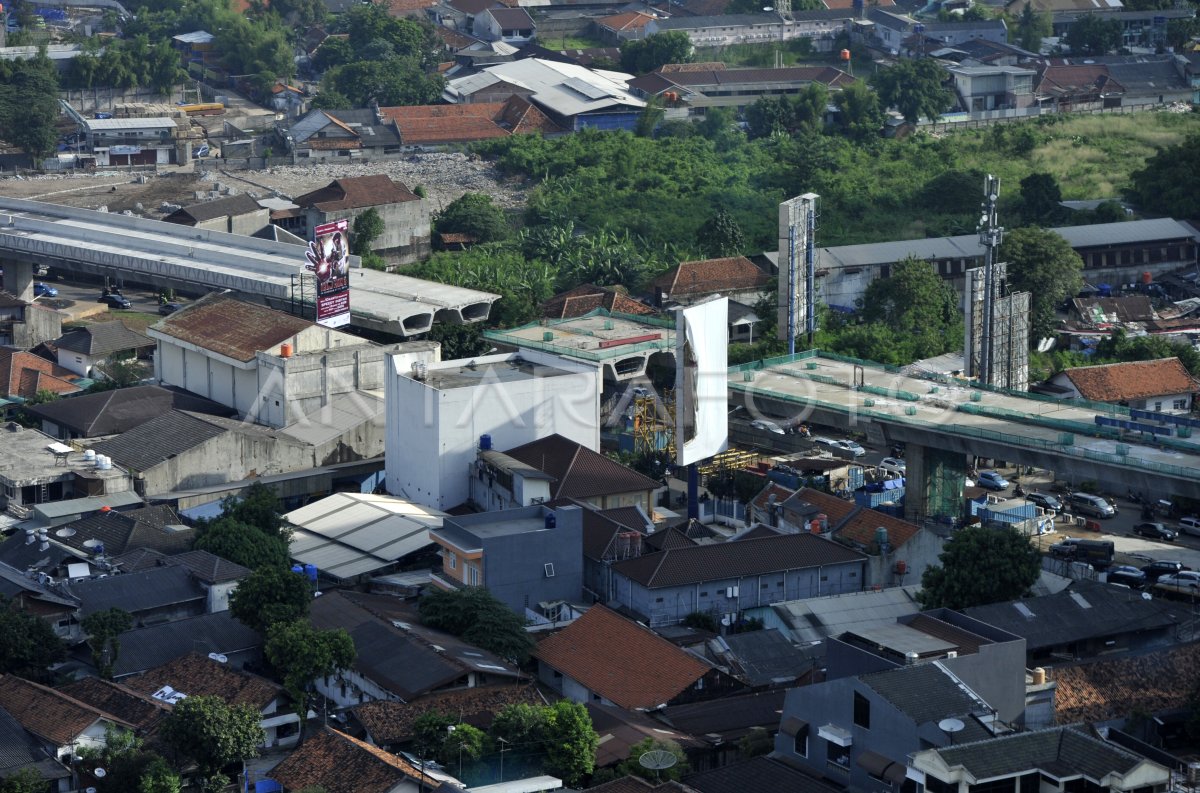 PROYEK JALAN LAYANG MANGKRAK | ANTARA Foto