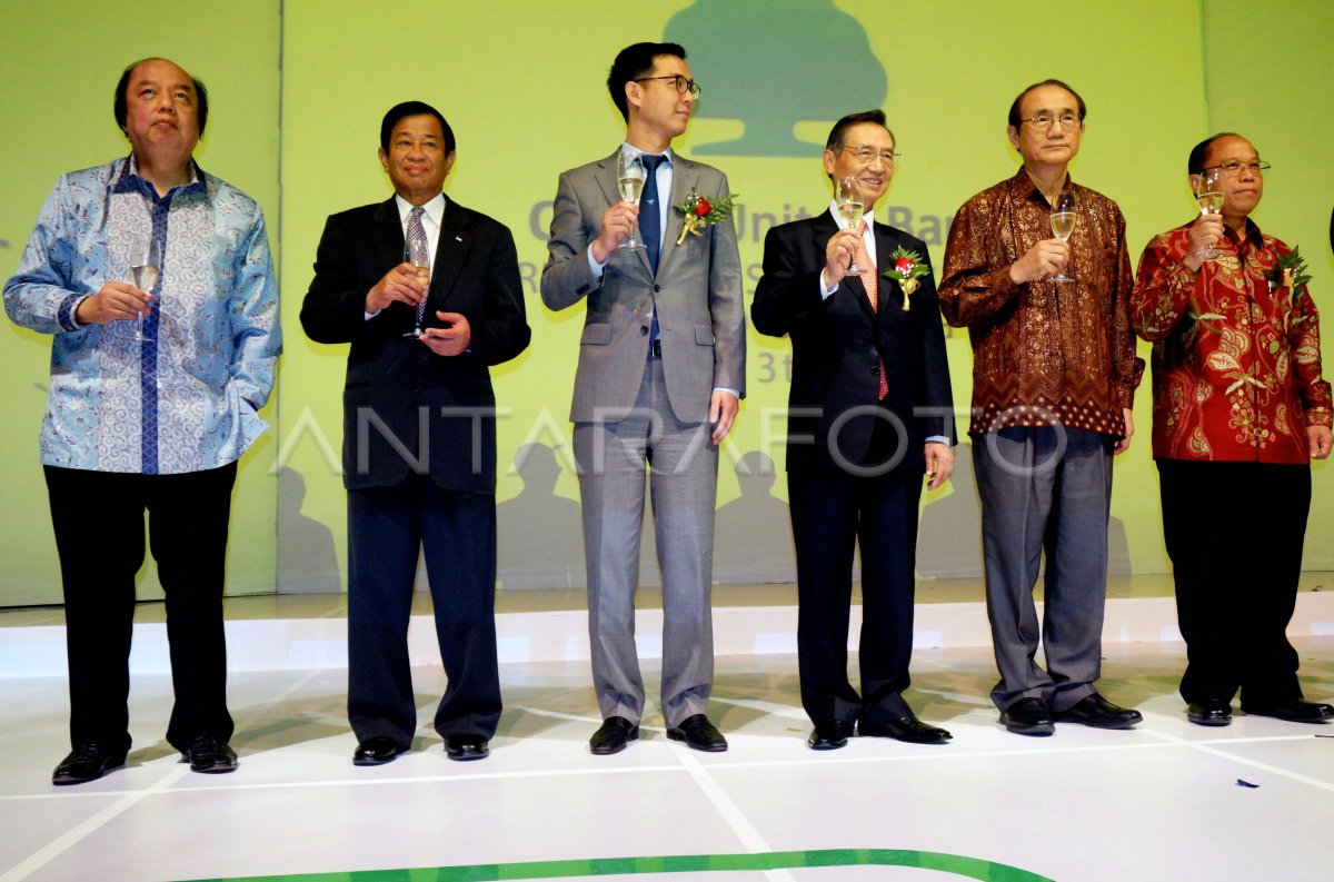 kantor-cathay-united-bank-antara-foto