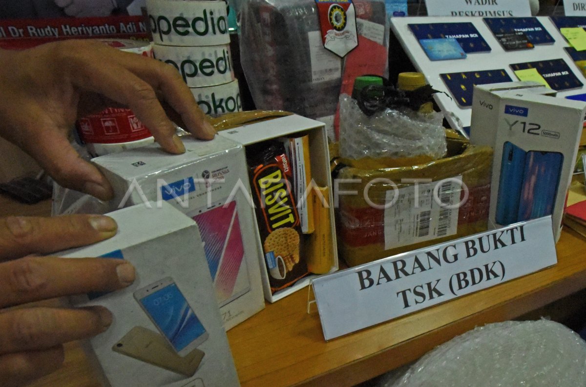 PENGUNGKAPAN KEJAHATAN TRANSAKSI ELEKTRONIK DI TOKOPEDIA | ANTARA Foto