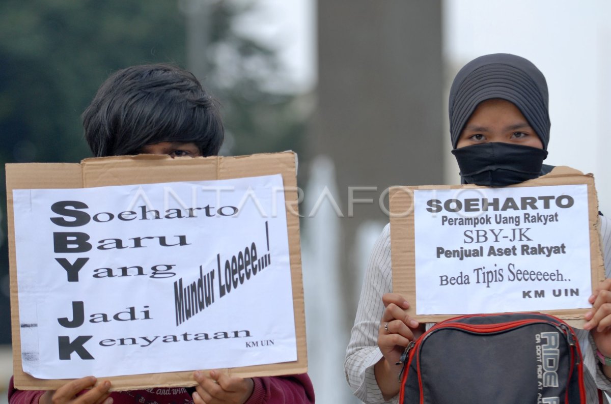 Unjuk Rasa Mahasiswa Antara Foto